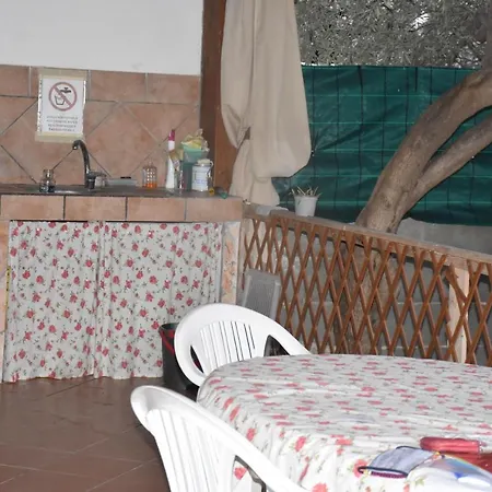 Dom wakacyjny La Petite Maison De Loren Lascari
